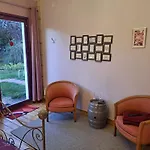 Oda ve Kahvaltı La Cadournaise 3*