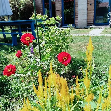 La Cadournaise Bed & Breakfast 3*