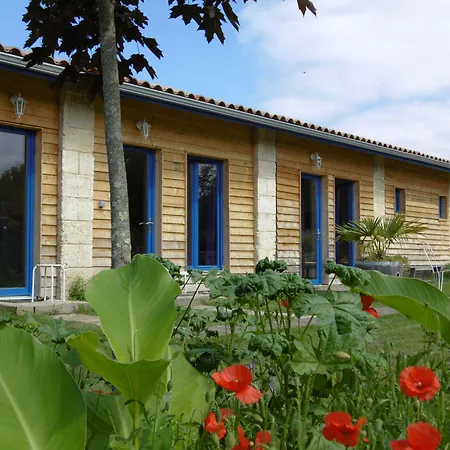La Cadournaise Bed & Breakfast 3*