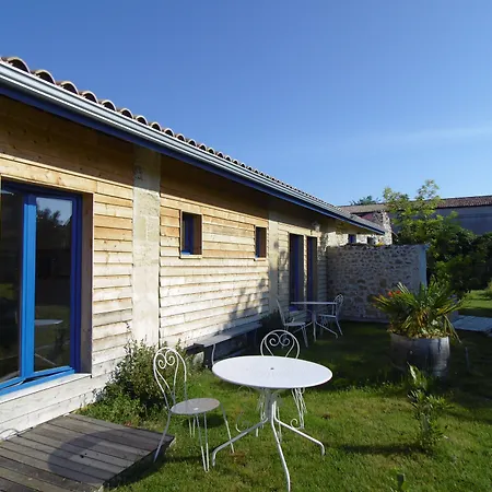La Cadournaise Bed & Breakfast 3*