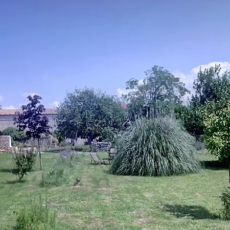 La Cadournaise Bed & Breakfast