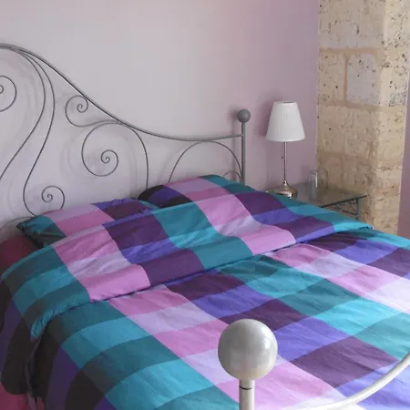 La Cadournaise Bed & Breakfast