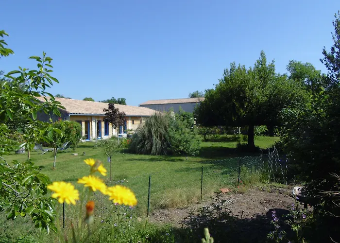 ベッド・アンド・ブレックファスト La Cadournaise